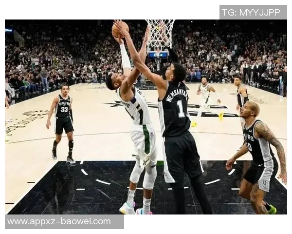 文班亚马称赞本赛季第二次战胜雷霆的比赛令人赏心悦目表现出色